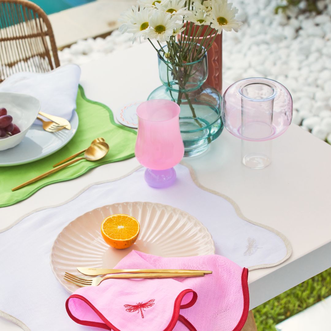 ConvertOut-Resized-outdoor-table--styled_products25416.jpg