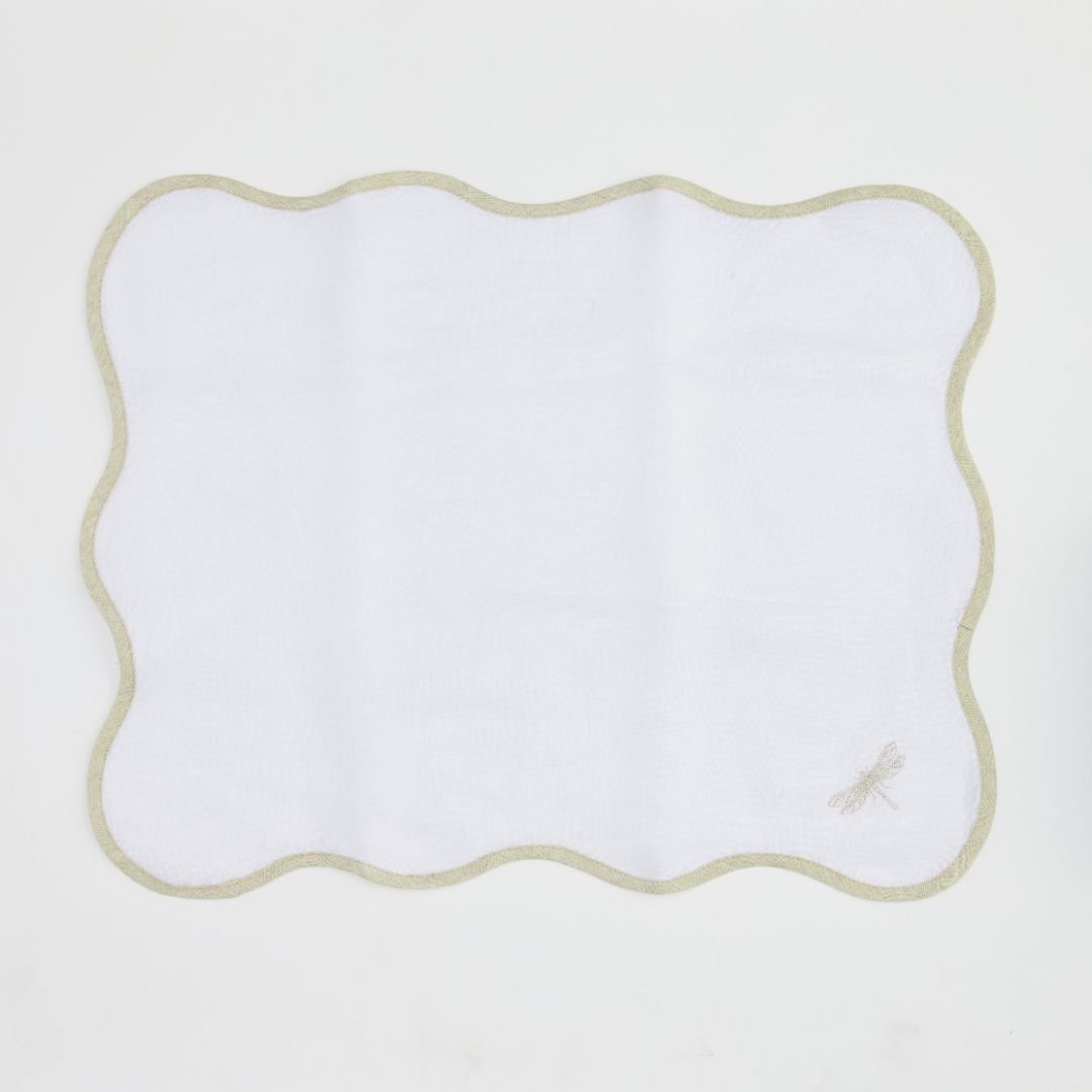 Dragonfly Scalloped-edge Placemat and Napkin Set with Acrylic Ring  | Set the Table for 4